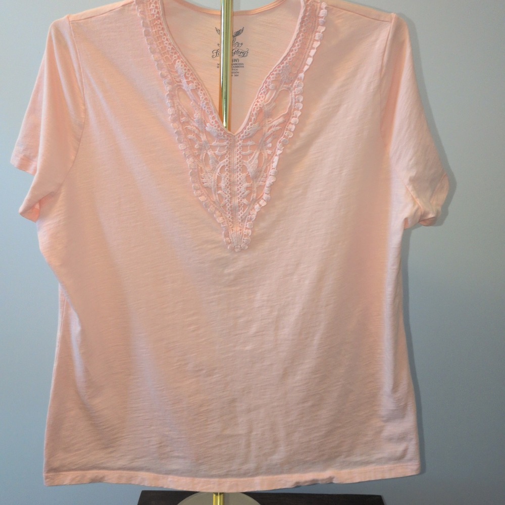 Plus Size Faded Glory T-Shirt Women 1X Pink Crochet V-Neck Slub Knit Texture
